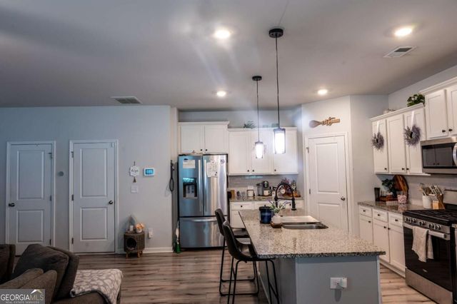 111 Clark Lake Lane, Grayson, GA 30017
