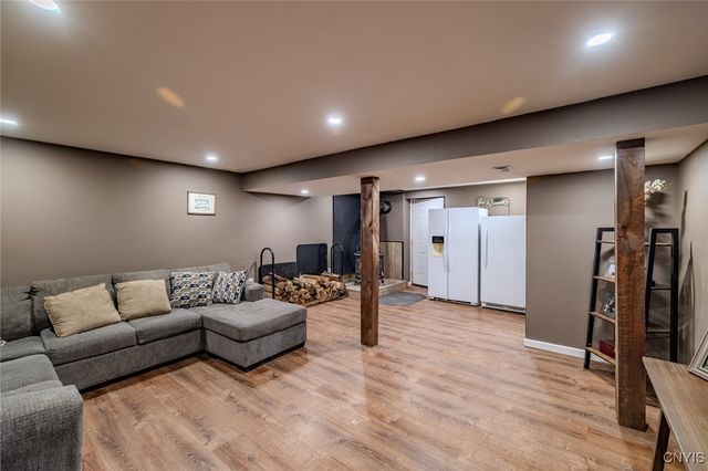 9495 Bear Springs Road, Cicero, NY 13029