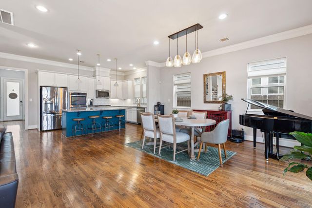 8710 Emnora Lane, Houston, TX 77080