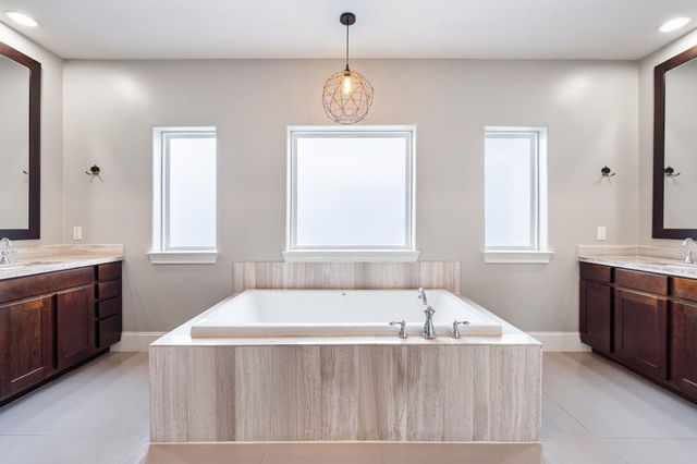 8710 Emnora Lane, Houston, TX 77080