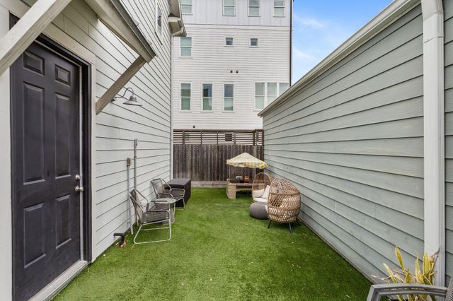 8710 Emnora Lane, Houston, TX 77080