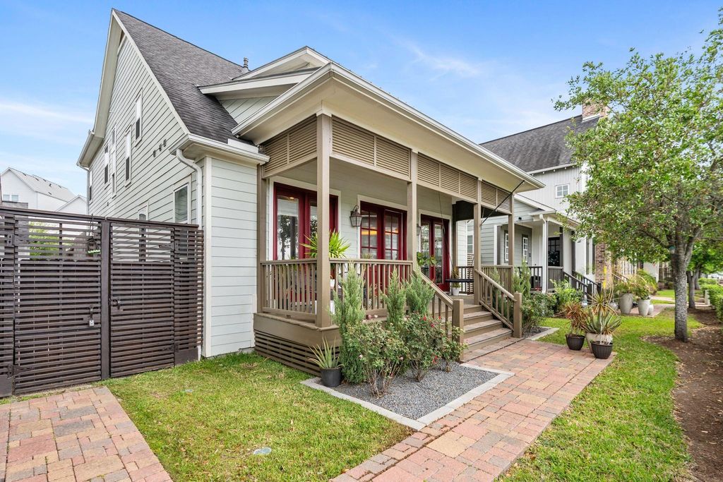 8710 Emnora Lane, Houston, TX 77080