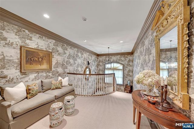 2 Saddle Brook Drive, Ho-ho-kus, NJ 07423