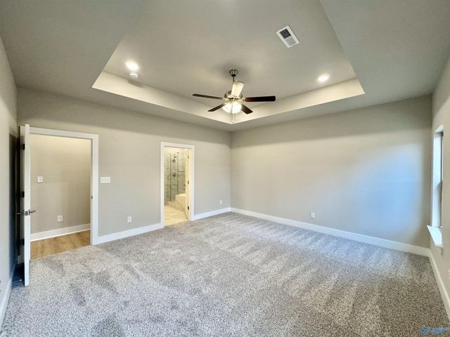 6073 Gardner Maples Drive, Owens Cross Roads, AL 35763