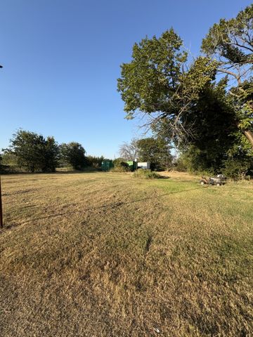 176 County Road 1436, Morgan, TX 76671