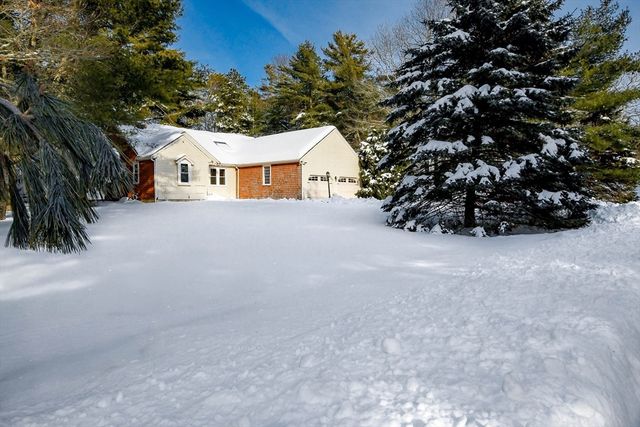 24 Heather Hill Road, Bourne, MA 02532