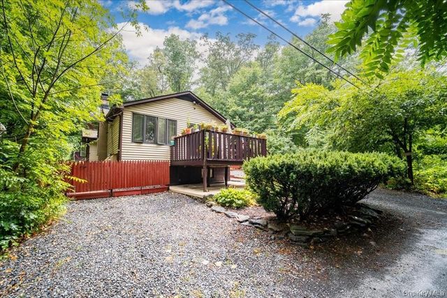 13 Laurel Trail, Monroe, NY 10950