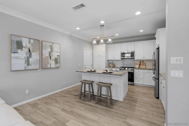 13348 Camelia Way, San Diego, CA 92130