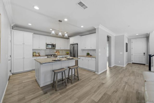 13348 Camelia Way, San Diego, CA 92130
