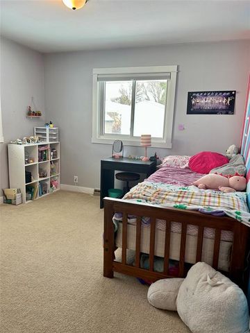 1027 Bradley Avenue, Eau Claire, WI 54701