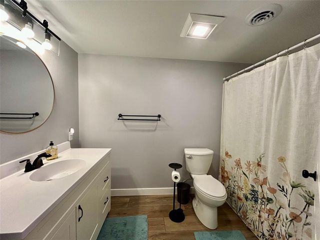 1027 Bradley Avenue, Eau Claire, WI 54701