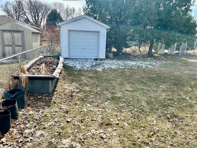 1027 Bradley Avenue, Eau Claire, WI 54701