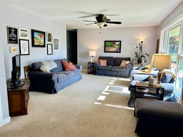 1027 Bradley Avenue, Eau Claire, WI 54701