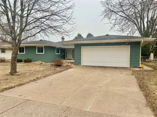 1027 Bradley Avenue, Eau Claire, WI 54701