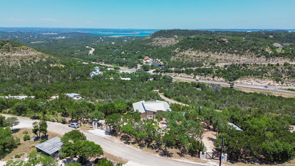 500 NAKED INDIAN TRL, New Braunfels, TX 78132