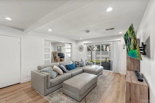 6098 E Silverspur Trail, Anaheim Hills, CA 92807