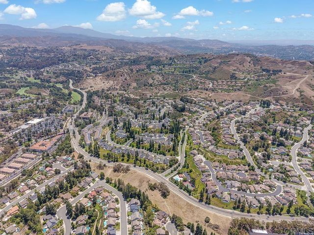 6098 E Silverspur Trail, Anaheim Hills, CA 92807