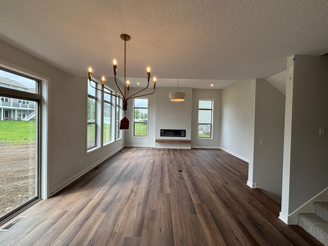 8096 180th Street W, Lakeville, MN 55044