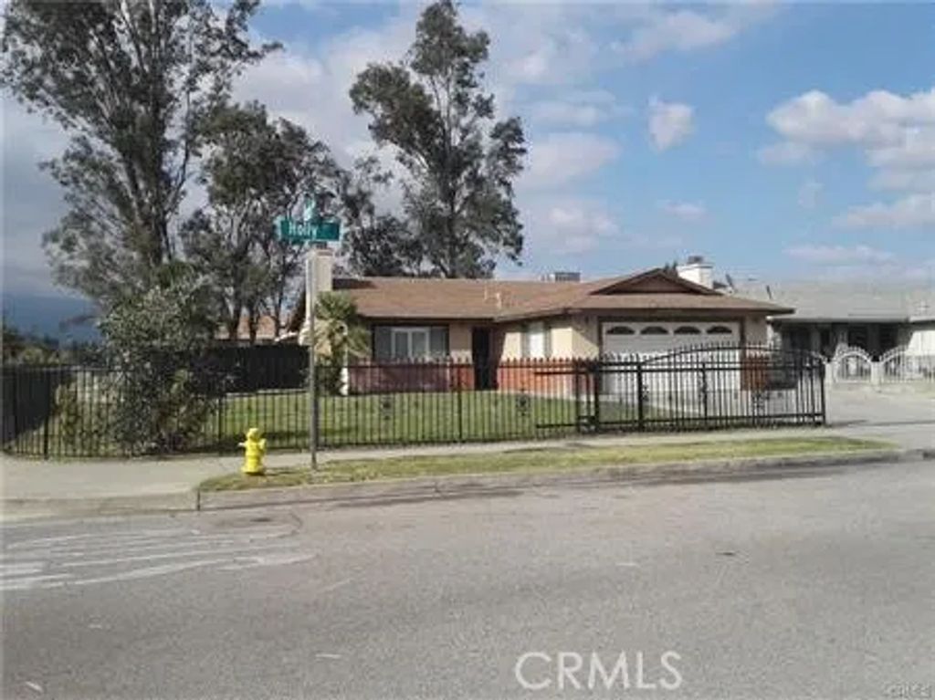 15308 Holly Drive, Fontana, CA 92335
