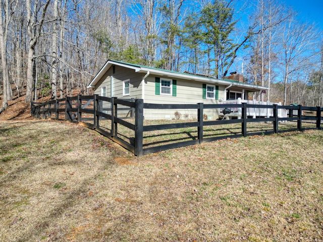 3426 Old Hwy 64 W, Warne, NC 28909