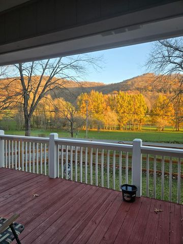 3426 Old Hwy 64 W, Warne, NC 28909