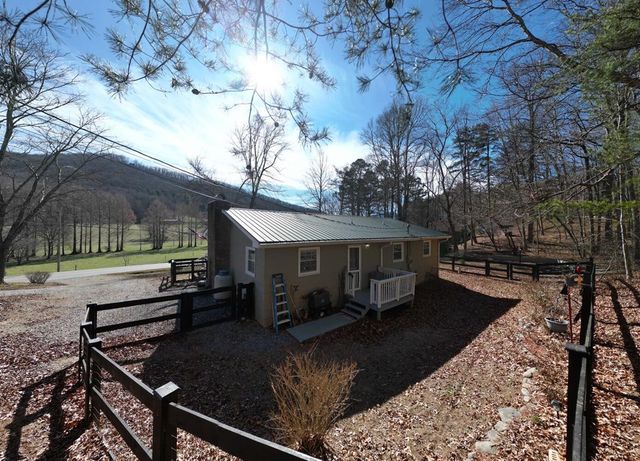 3426 Old Hwy 64 W, Warne, NC 28909