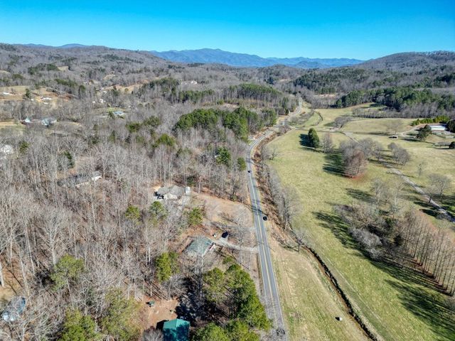 3426 Old Hwy 64 W, Warne, NC 28909
