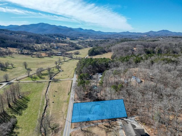 3426 Old Hwy 64 W, Warne, NC 28909