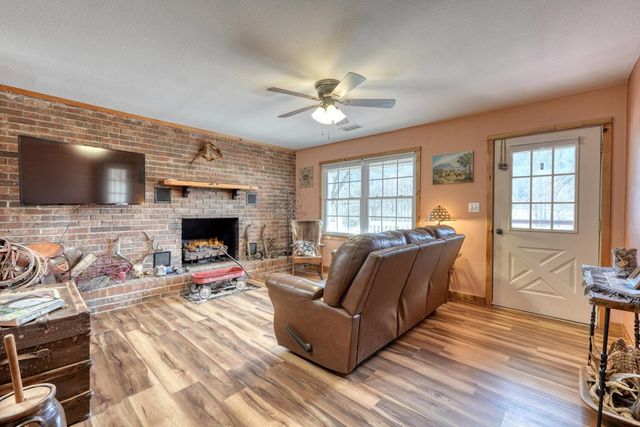 3426 Old Hwy 64 W, Warne, NC 28909