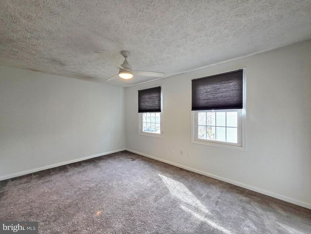 8568 KOLUDER CT, Lorton, VA 22079