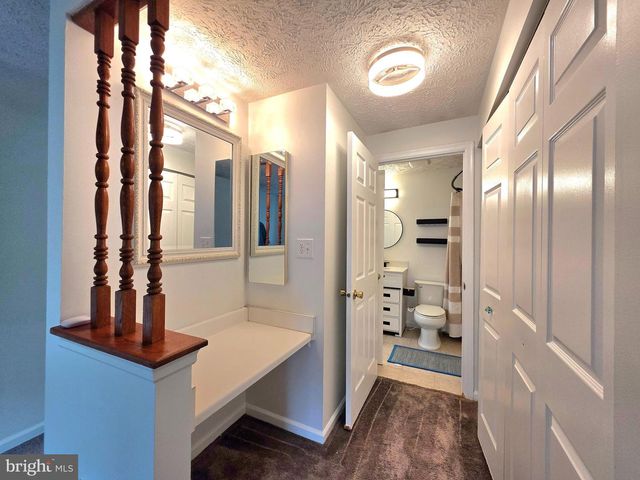 8568 KOLUDER CT, Lorton, VA 22079