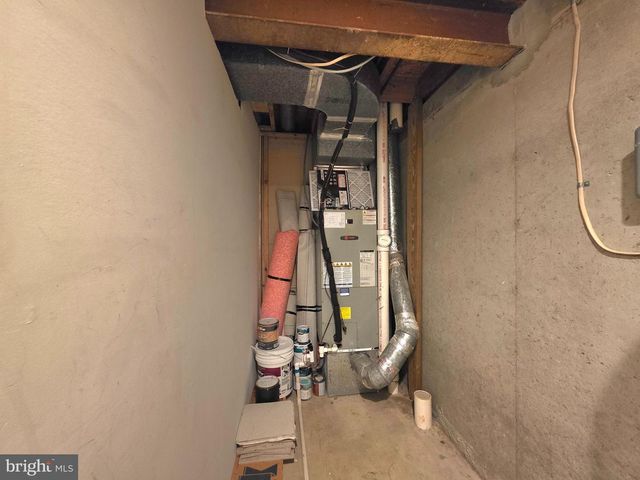 8568 KOLUDER CT, Lorton, VA 22079