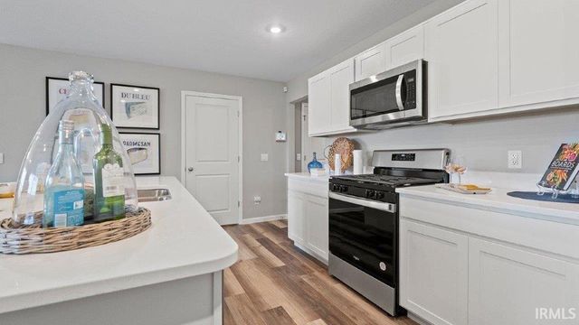 6880 Jerome Park Place, Fort Wayne, IN 46835