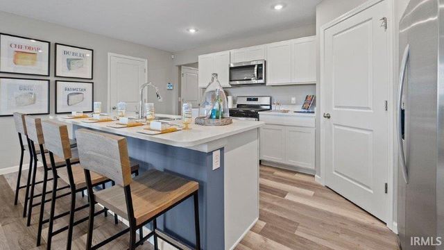 6880 Jerome Park Place, Fort Wayne, IN 46835