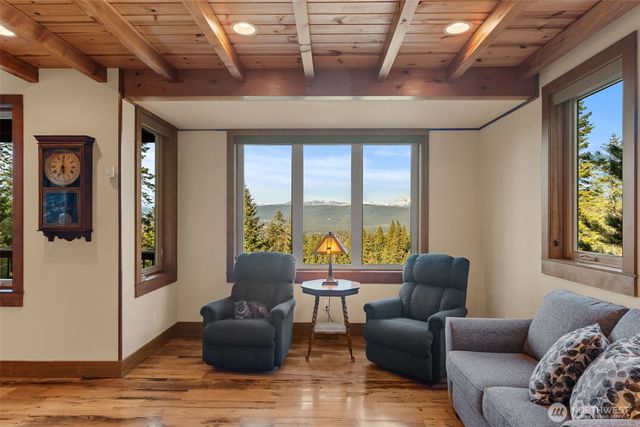 824 Huntrick Drive, Cle Elum, WA 98922