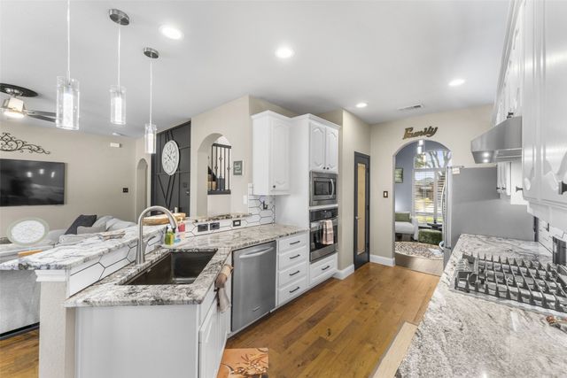 3220 Serpis, Grand Prairie, TX 75054