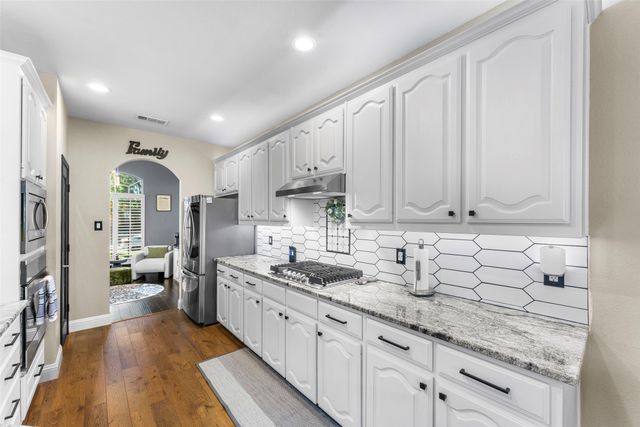 3220 Serpis, Grand Prairie, TX 75054