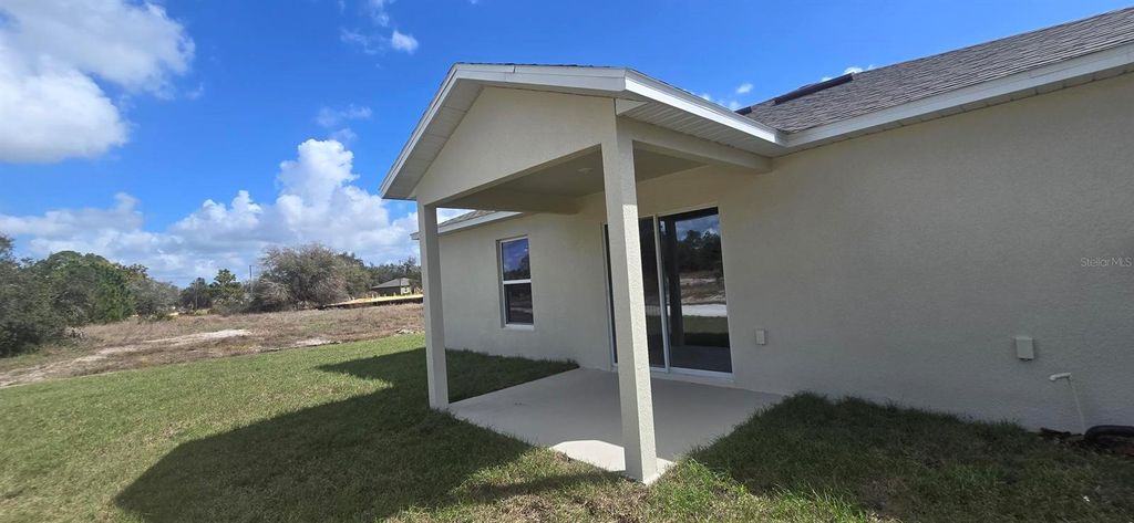 Image 10 of property listing at 349 BASS COURT, Poinciana, FL 34759