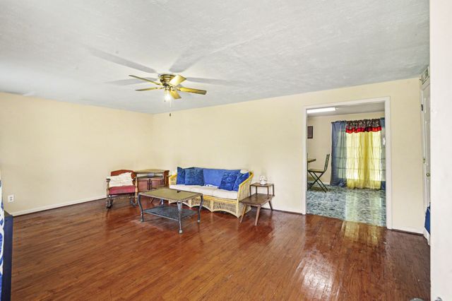 1241 Butler Bridge Rd, Portland, TN 37148