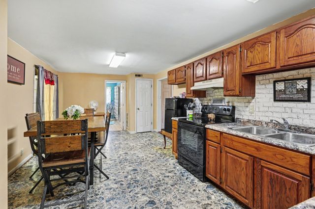 1241 Butler Bridge Rd, Portland, TN 37148
