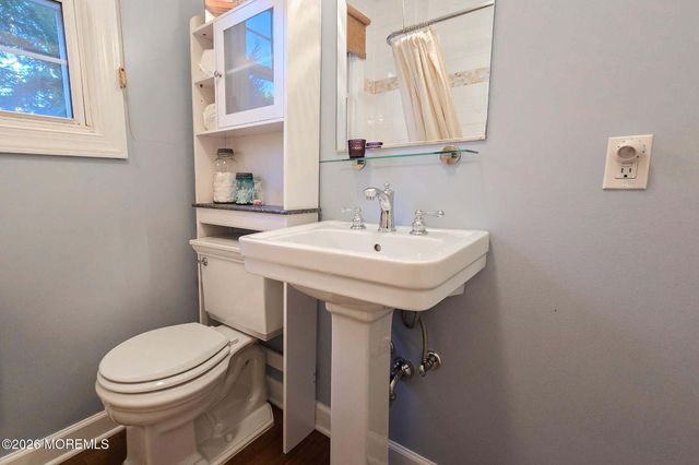 207 Bay Boulevard, Lavallette, NJ 08735