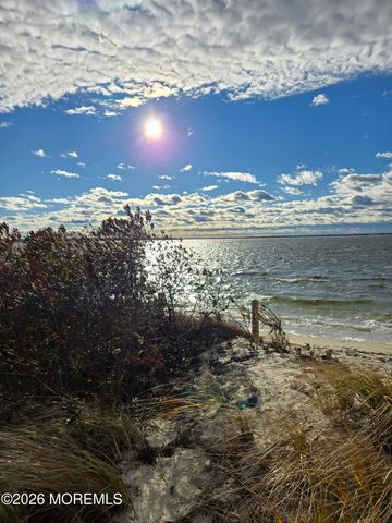 207 Bay Boulevard, Lavallette, NJ 08735