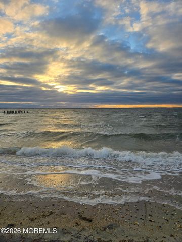 207 Bay Boulevard, Lavallette, NJ 08735