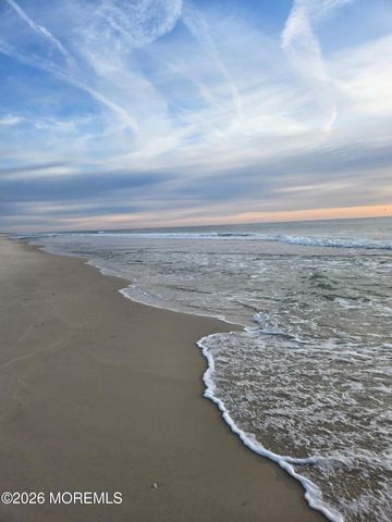 207 Bay Boulevard, Lavallette, NJ 08735