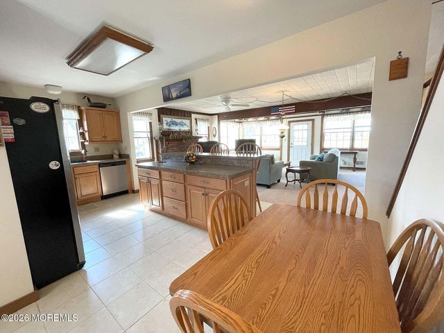 207 Bay Boulevard, Lavallette, NJ 08735