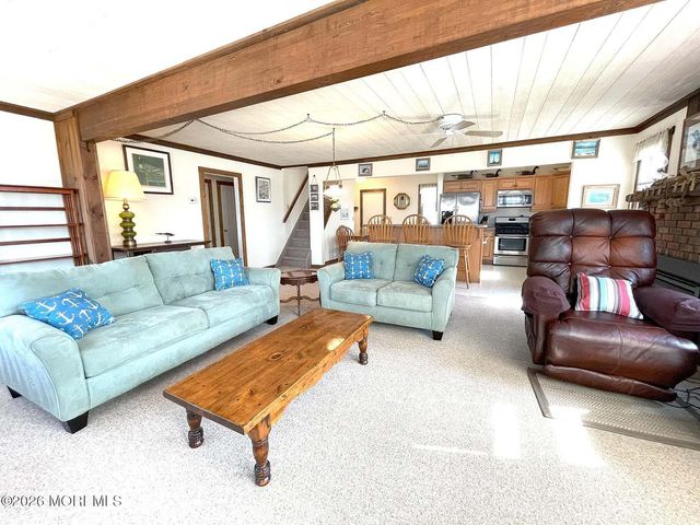 207 Bay Boulevard, Lavallette, NJ 08735