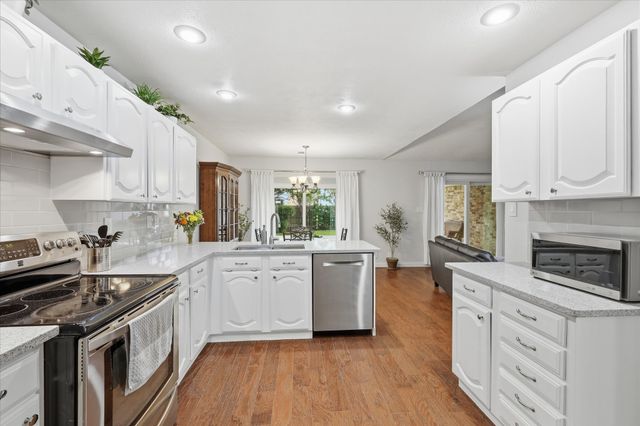 2837 Edinburg Lane, Flower Mound, TX 75028