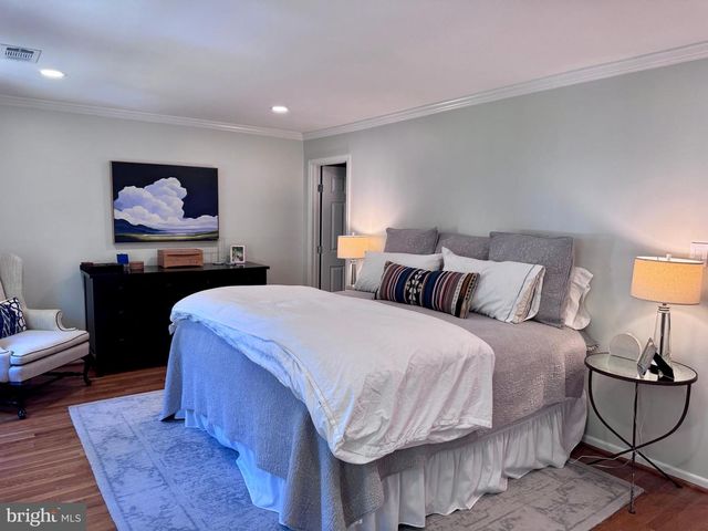 6621 MCLEAN CT, Mclean, VA 22101
