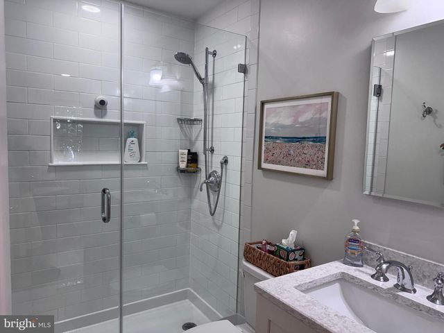 6621 MCLEAN CT, Mclean, VA 22101