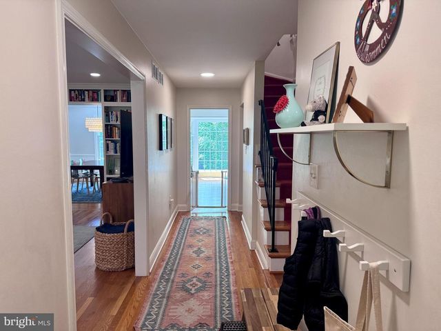 6621 MCLEAN CT, Mclean, VA 22101